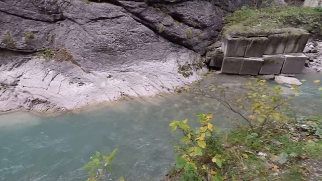ЧЕГЕМСКИЕ ВОДОПАДЫ ГЛАЗАМИ ТУРИСТА.?СМОТРОВЫЕ ПЛОЩАДКИ.?ЧЕРНЫЙ ШИПОВНИК.?КАБАРДИНО-БАЛКАРИЯ.