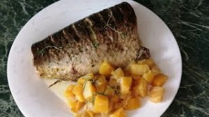 Сазан запечённый в фольге с овощами.
