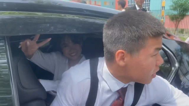 VLOG #10 GRADUATION🎓 PROM 2023. Последний звонок, выпускной класс. смотреть онлайн