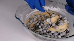 ВСЁ СМЕШАЛА И ПИРОГ ГОТОВ. Пирог с чёрной смородиной.