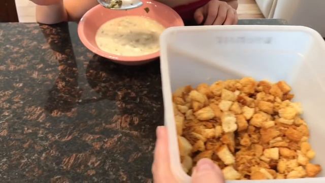 VLOG Наши будни 😉🤷♀️🍼👫🥘🍉Уборка в детской🛏 Наши семейные историиUSA смотреть онлайн