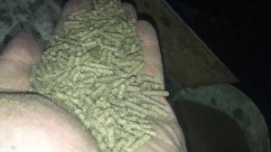 Гранулированная Рыбная Мука Диаметр Гранулы 2,5 мм Стартовые Корм Для Рыбы! Pelletized Fish Meal Pe