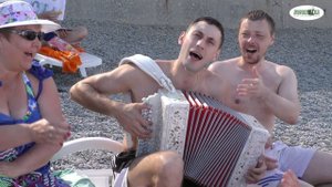 Отчего у нас в посёлке у девчат переполох. Когда весна придет не знаю.Отчего так хорошо.Шёл казак.