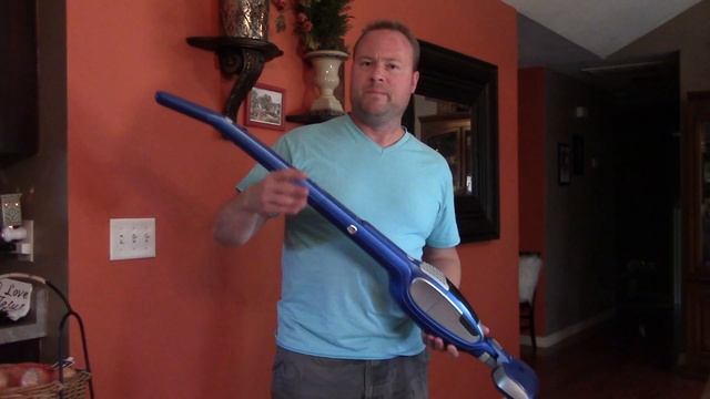 Electrolux Ergorapido Cordless Vacuum Review смотреть онлайн