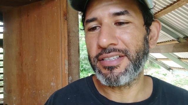 Preciosa Casa De BARRO Y MADERA ECOLOGICA Hecha Con Sus Propias Manos/ en la NATURALEZA del bosque. смотреть онлайн