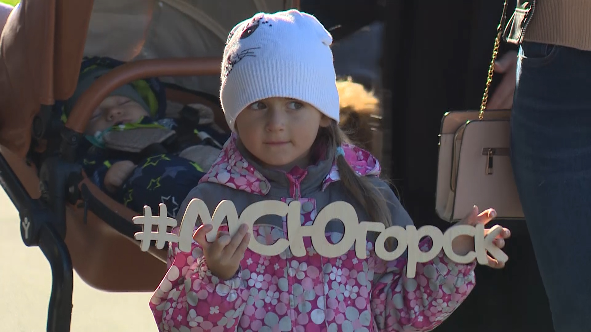 слушать песню мамино сердечко. мамино сердце жасмин текст. текст песни мамины руки мамино сердце. мамин. слушать песню мамино сердечко.