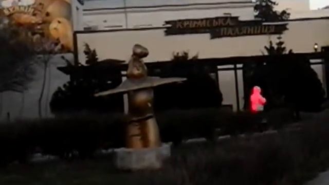 Скульптура Хлеб всему голова Евпатория смотреть онлайн