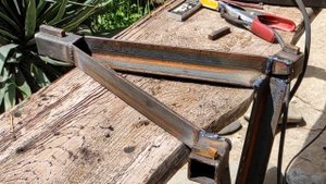 Мобильная станина для швейной машины (бортопрошивнго Версаля) своими руками.