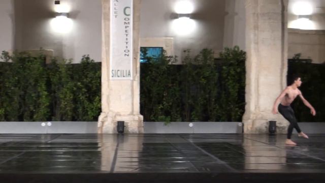 Marco Marongiu - XII International Ballet Competition Sicilia 2017-Modica (ITA) смотреть онлайн