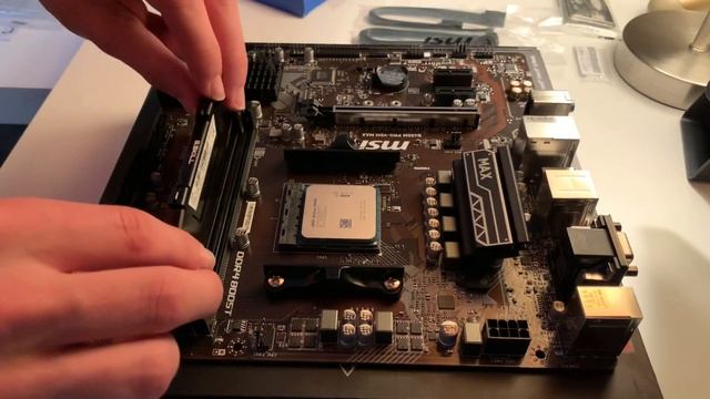 Building a Gaming PC for $300 in (2020 - 2021)! смотреть онлайн