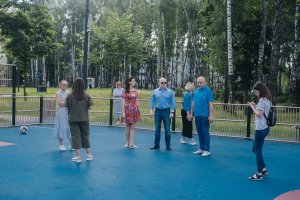 Максим Красноцветов проверил содержание городского парка в Ивантеевке