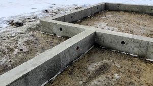 Строительство монолитного свайно-ростверкового фундамента под двухэтажный дом из бруса с террасой