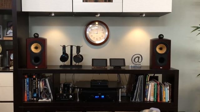 Love the B&W 805 sound, rock music playing on Hegel H160 from Bluesound Node2 смотреть онлайн