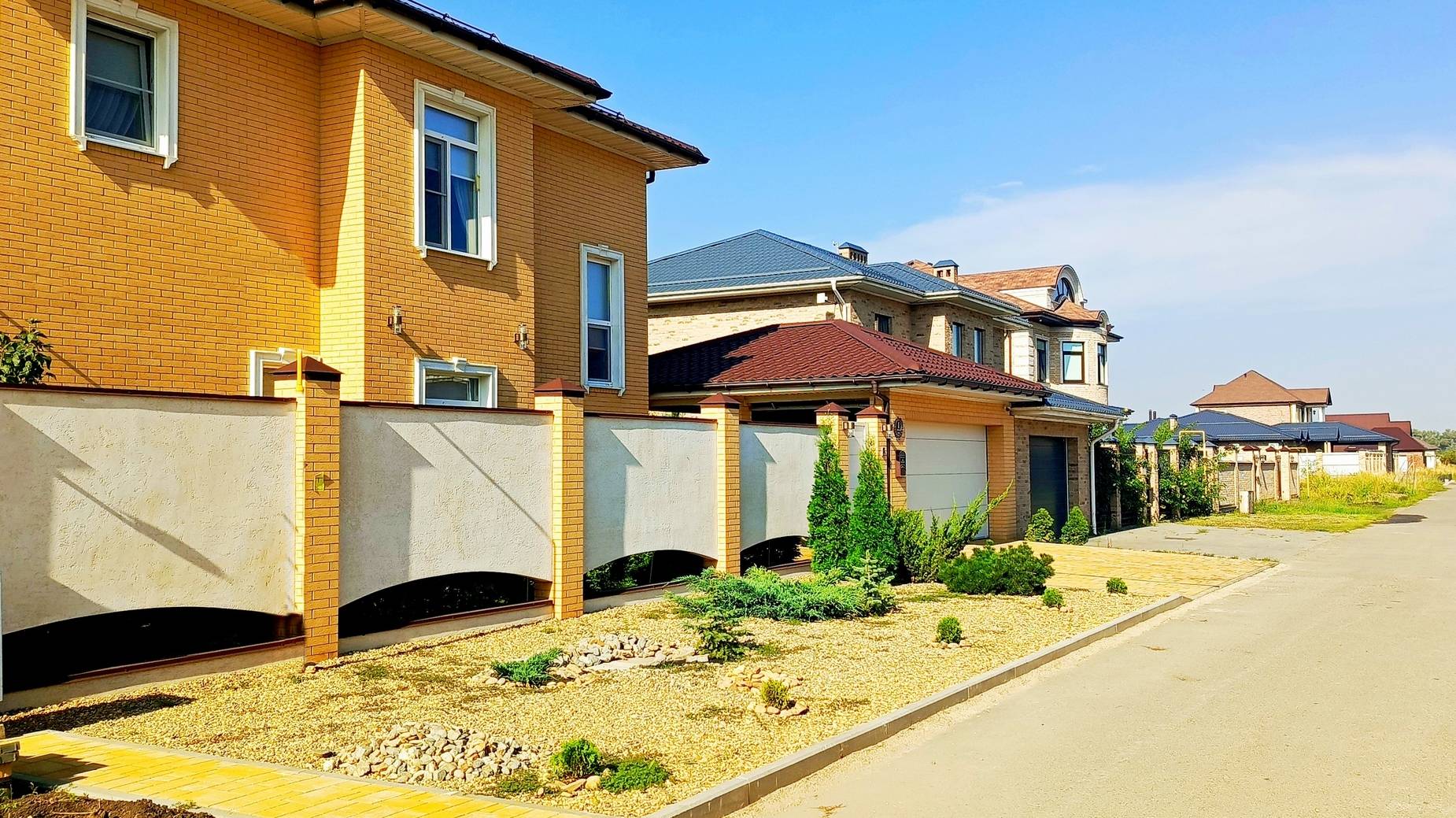 Эстетичный продуманный дом в Краснодаре (43млн.р.) Тел: +7-904-539-34-34