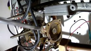 Если газовая колонка работает не корректно , меняем шток водяного узла. Guru from the USSR.