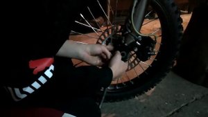 ПОСТАВИЛ КРОССОВУЮ РЕЗИНУ НА ПИТБАЙК И ПОВАЛИЛ