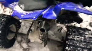 Отжиг на квадрике зимой ямаха Раптор 700