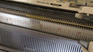 Коса на репсе. Двухфантурный Brother KH940/KR850