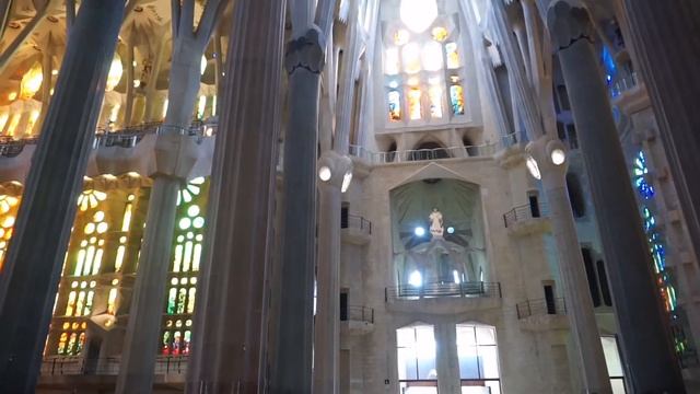 Саграда Фамилия (Basilica de la sagrada Familia)