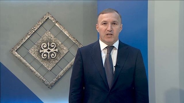 Поздравление Главы Адыгеи Мурата Кумпилова со 100-летием Карачаево-Черкесии