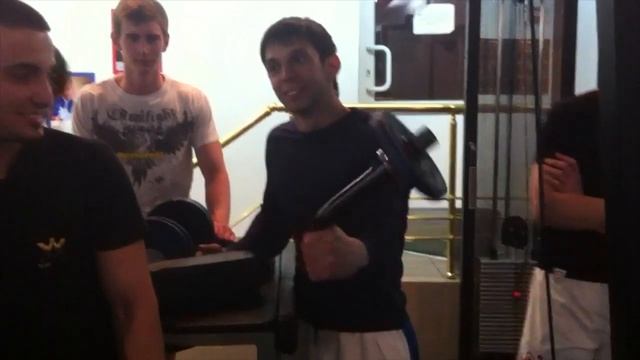 Тренировочный спарринг у МСМК Михаила ТОВМАСЯНА смотреть онлайн