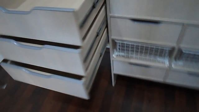 Гардеробная, антресоли с системой жалюзи, фасады купе. смотреть онлайн