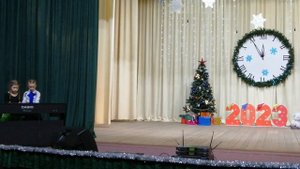 Б. Савельев "Неприятность эту мы переживем"