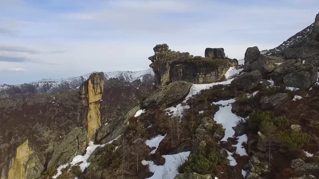 Окрестности Усть-Неры смотреть онлайн