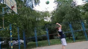 ФИНТЫ,ТРЮКИ С БАСКЕТБОЛЬНЫМ МЯЧОМ
