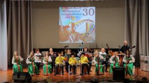 Ансамбль ложкарей в сопровождении ансамбля народных инструментов "Казаки в Берлина"