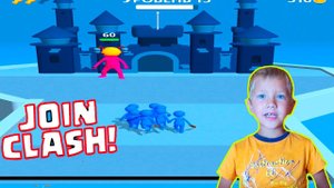 Степа играет в игру БЕГУЩИЕ ЧЕЛОВЕЧКИ...