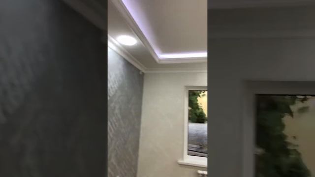 Продается квартира на Юнособод, з комнатная квартира 1 этаж. Номер +998977599915