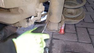 Peugeot 307 Rear Shock Absorber Replacement