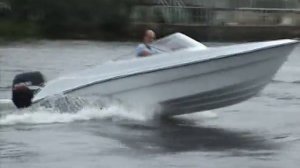 Моторный катер Волна490
