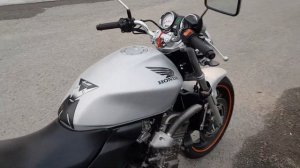 Honda CB600F Hornet 2003 cold engine start and walkaround