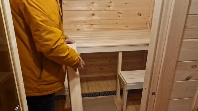 Как правильно сделать парную в небольшой бане. Обзор бани 2,4х4,0 метра с новым фасадом и парной.