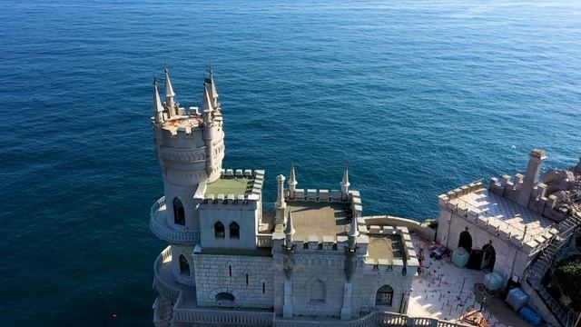 Достопримечательности Крыма. Ялта. Ласточкино гнездо. Переезд в Крым.