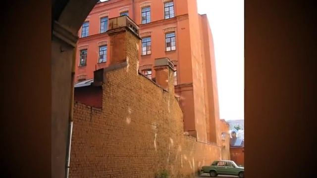 Буктрейлер - Елена Карелина "Жизнь под зонтиком" смотреть онлайн