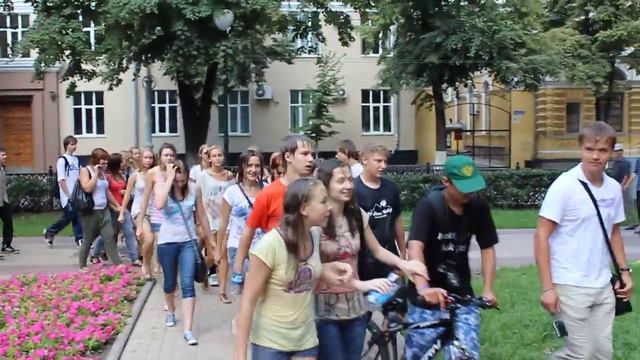 Гусеница из людей.. смотреть онлайн