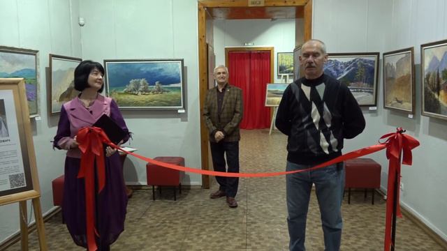 Персональная выставка Виктора Щесняка "Крым-Кавказ"  в Картинной галерее