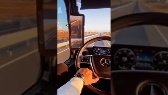 driving Mercedes Benz mp5