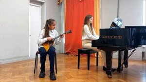 БАЛАЛАЙКА."Заиграй моя, волынка". Зажигательная пьеска с разнообразными приёмами исполнения.