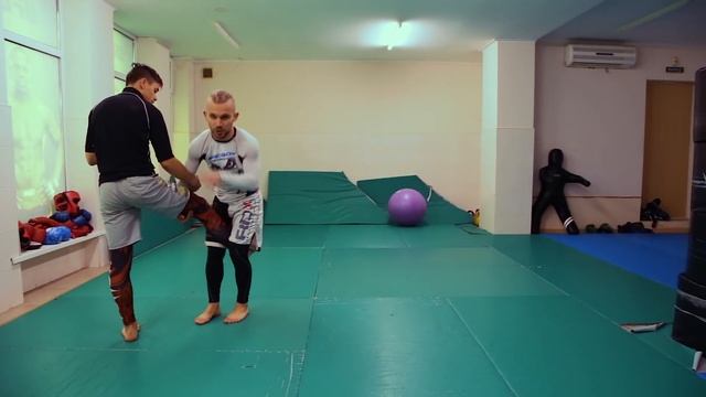 Приемы Джиу-Джитсу в ММА: борьба в стойке смотреть онлайн