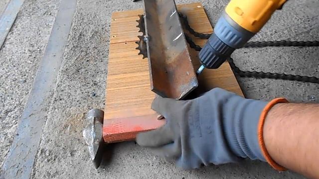 Крутая самоделка из ОБЫЧНЫХ УГОЛКОВ/Сделай и себе это простое приспособление смотреть онлайн