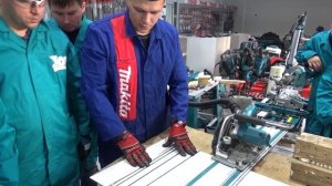 Дисковая пила Makita CA5000XJ по Алюкобонду