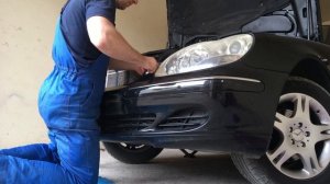 Как снять бампер Мерседес W220