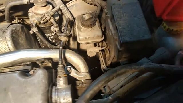 Замена свечей накала и замер компрессии смотреть онлайн