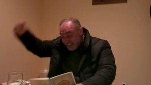 Поэт Игорь Спивак читает свои стихи(1)