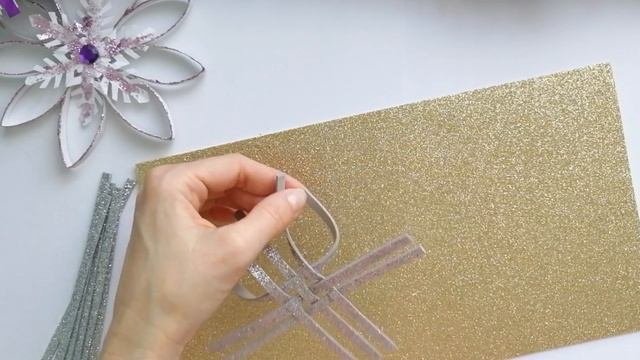 СНЕЖИНКА из фоамирана / Поделки на Новый год / Новогоднее украшение из фоамирана / Christmas DIY