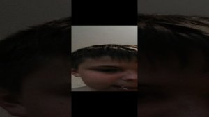 я ем блинчик с творогом